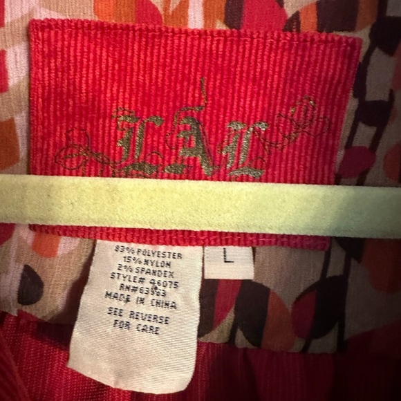 Elegant Red Corduroy Blazer - Picture 2 of 3